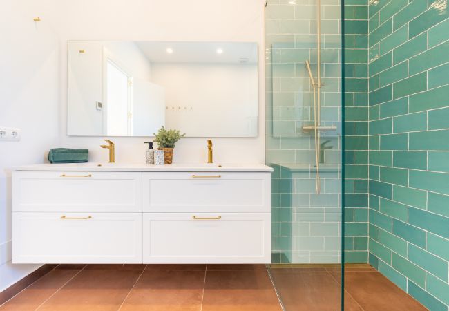 Villa in Mijas Costa - Villa Cabopino | Golfside Villa with Spectacular Ocean Views Villa in Mijas Costa - Villa Cabopino | Golfside Villa with Spectacular Ocean Views