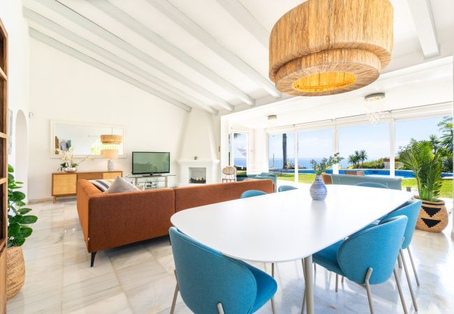 Villa in Mijas Costa - Villa Cabopino | Golfside Villa with Spectacular Ocean Views Villa in Mijas Costa - Villa Cabopino | Golfside Villa with Spectacular Ocean Views