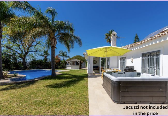 Villa in Mijas Costa - Villa Cabopino | Golfside Villa with Spectacular Ocean Views Villa in Mijas Costa - Villa Cabopino | Golfside Villa with Spectacular Ocean Views