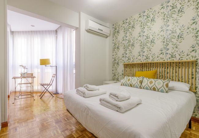 Apartment in Málaga - Malagueta Reding 8 Three Bedrooms Apartment in Málaga - Malagueta Reding 8 Three Bedrooms