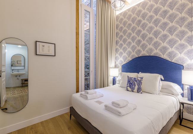 Apartment in Málaga - Palacio Vegafuente 1.4 Terrace Apartment in Málaga - Palacio Vegafuente 1.4 Terrace