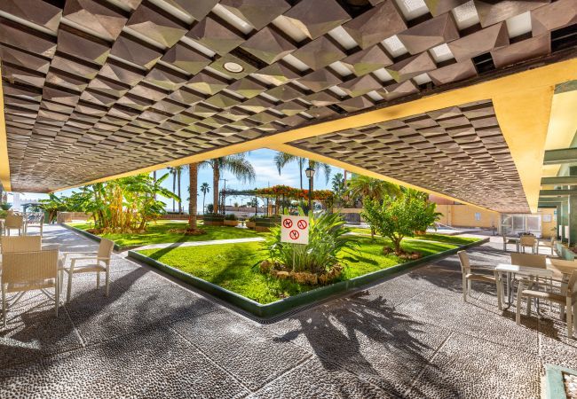 Apartment in Torremolinos - La Carihuela Beachfront II | Stylish Comfort by the Sea Apartment in Torremolinos - La Carihuela Beachfront II | Stylish Comfort by the Sea