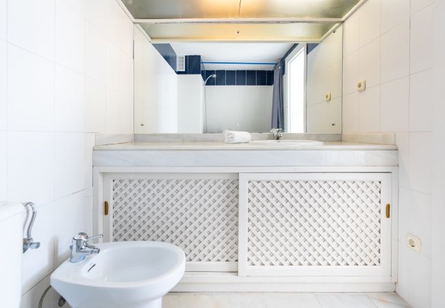 Apartment in Benalmádena - Puerto Deportivo | Scenic Marina Views & Coastal Comfort in Puerto Marina Benalmadena Apartment in Benalmádena - Puerto Deportivo | Scenic Marina Views & Coastal Comfort in Puerto Marina Benalmadena