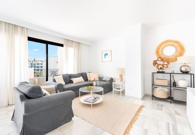 Apartment in Marbella - Jardines Puerto Banús – Elegance and Comfort in Marbella’s Heart Apartment in Marbella - Jardines Puerto Banús – Elegance and Comfort in Marbella’s Heart