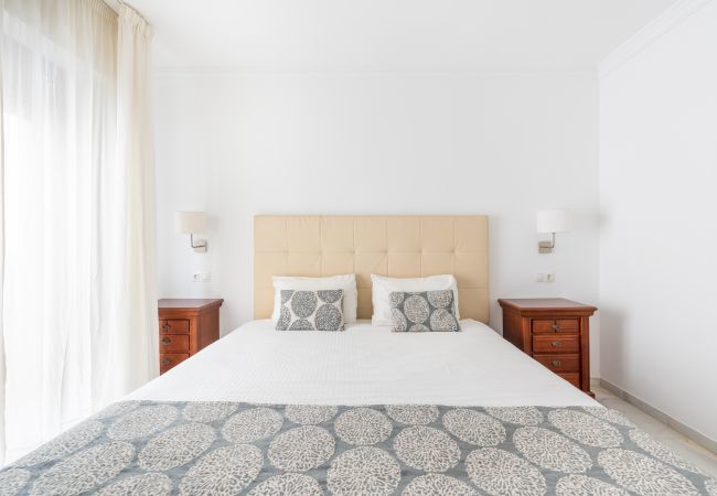 Apartment in Marbella - Jardines Puerto Banús – Elegance and Comfort in Marbella’s Heart Apartment in Marbella - Jardines Puerto Banús – Elegance and Comfort in Marbella’s Heart