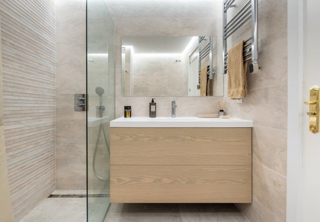 Apartment in Marbella - Jardines Puerto Banús – Elegance and Comfort in Marbella’s Heart Apartment in Marbella - Jardines Puerto Banús – Elegance and Comfort in Marbella’s Heart