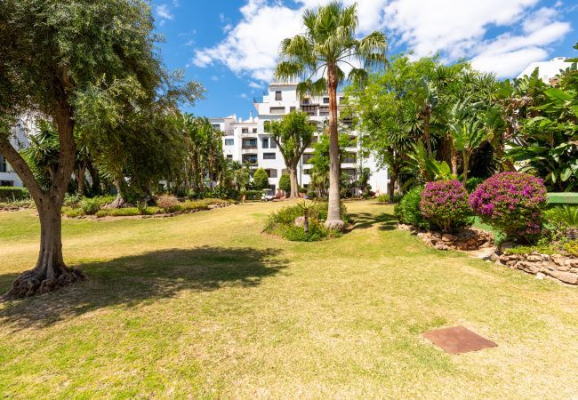 Apartment in Marbella - Jardines Puerto Banús – Elegance and Comfort in Marbella’s Heart Apartment in Marbella - Jardines Puerto Banús – Elegance and Comfort in Marbella’s Heart