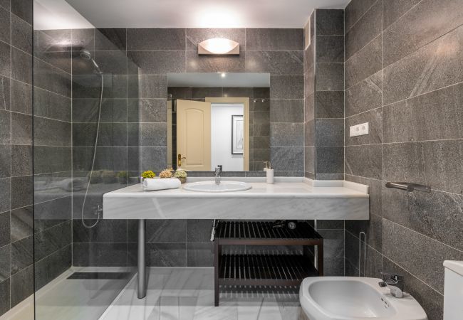 Apartment in Mijas Costa - Aquamijas Retreat – Modern Comfort Near Aguamijas Water Park Apartment in Mijas Costa - Aquamijas Retreat – Modern Comfort Near Aguamijas Water Park