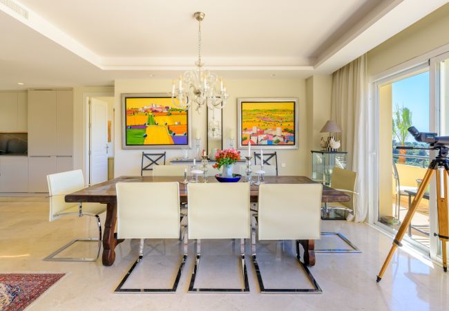 Apartment in Marbella - Elviria Hills Penthouse – Idyllic Golf & Sea View Oasis in Marbella Apartment in Marbella - Elviria Hills Penthouse – Idyllic Golf & Sea View Oasis in Marbella