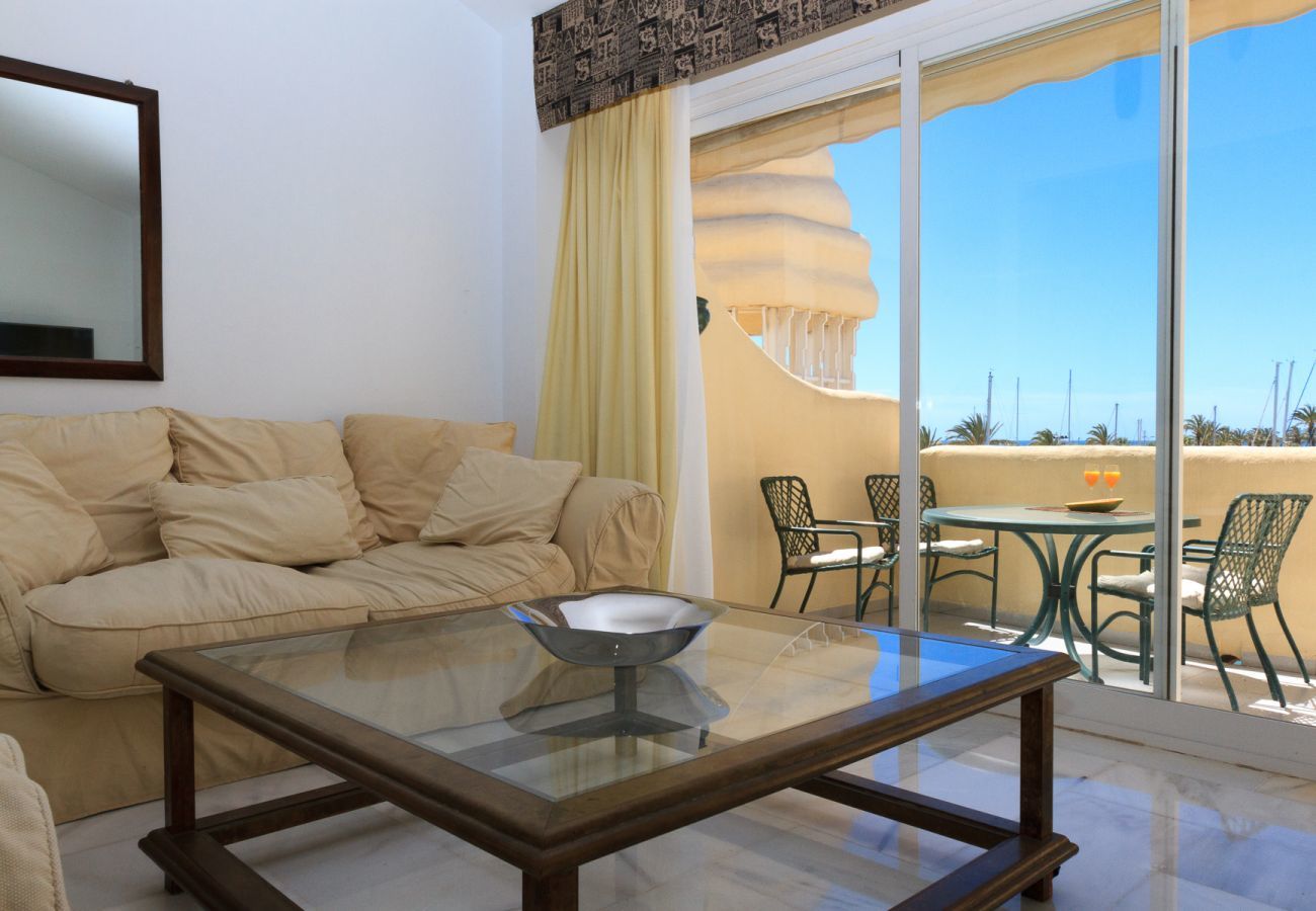 Apartment in Benalmádena - Puerto Marina - 2 terraces and direct view to the Marina