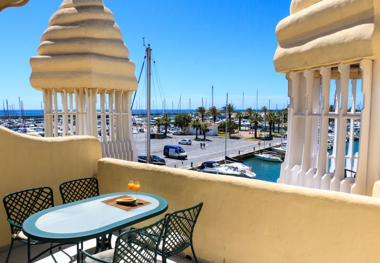 Apartment in Benalmádena - Puerto Marina - 2 terraces and direct view to the Marina