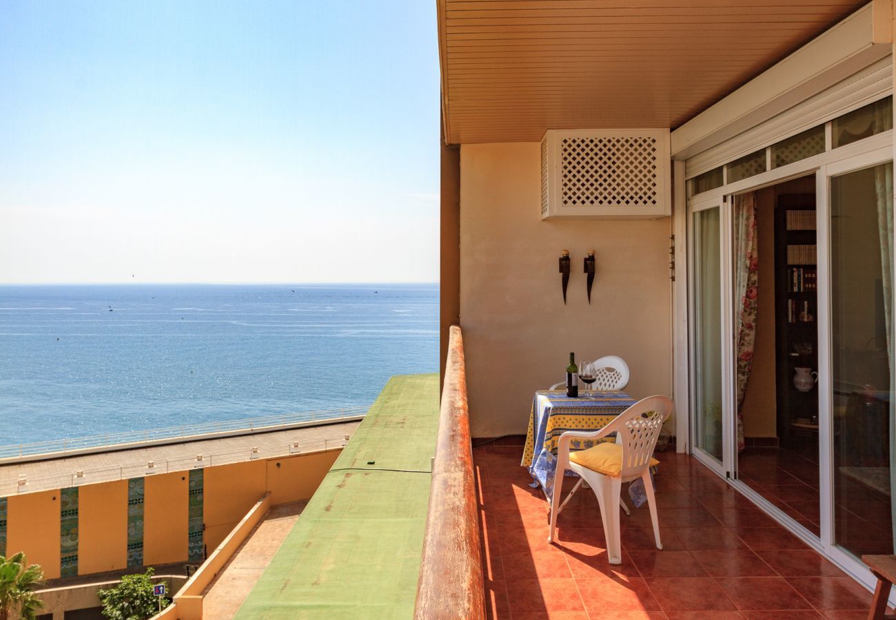 Apartment in Torremolinos - Castillo Santa Clara Torremolinos - Elevator directly to the beach