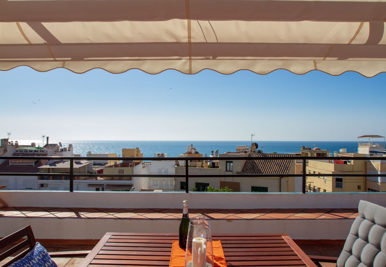 Apartment in Torremolinos - Silvia - Rooftop terrace, sea view, beach apartment, perfect location