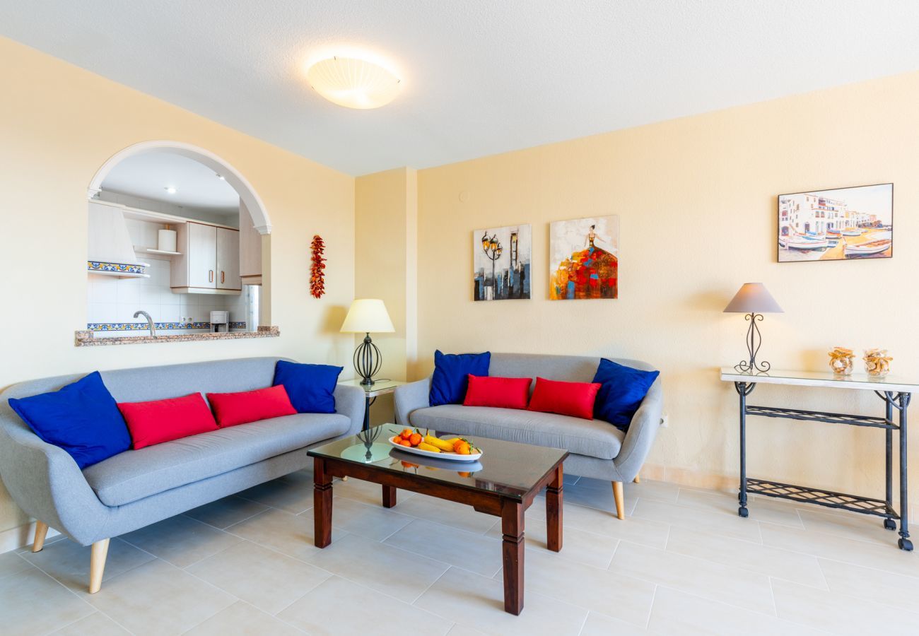 Apartment in Benalmádena - Pueblo Evita III, Benalmadena - 3 BED / 2 BATH, terrace, sea view