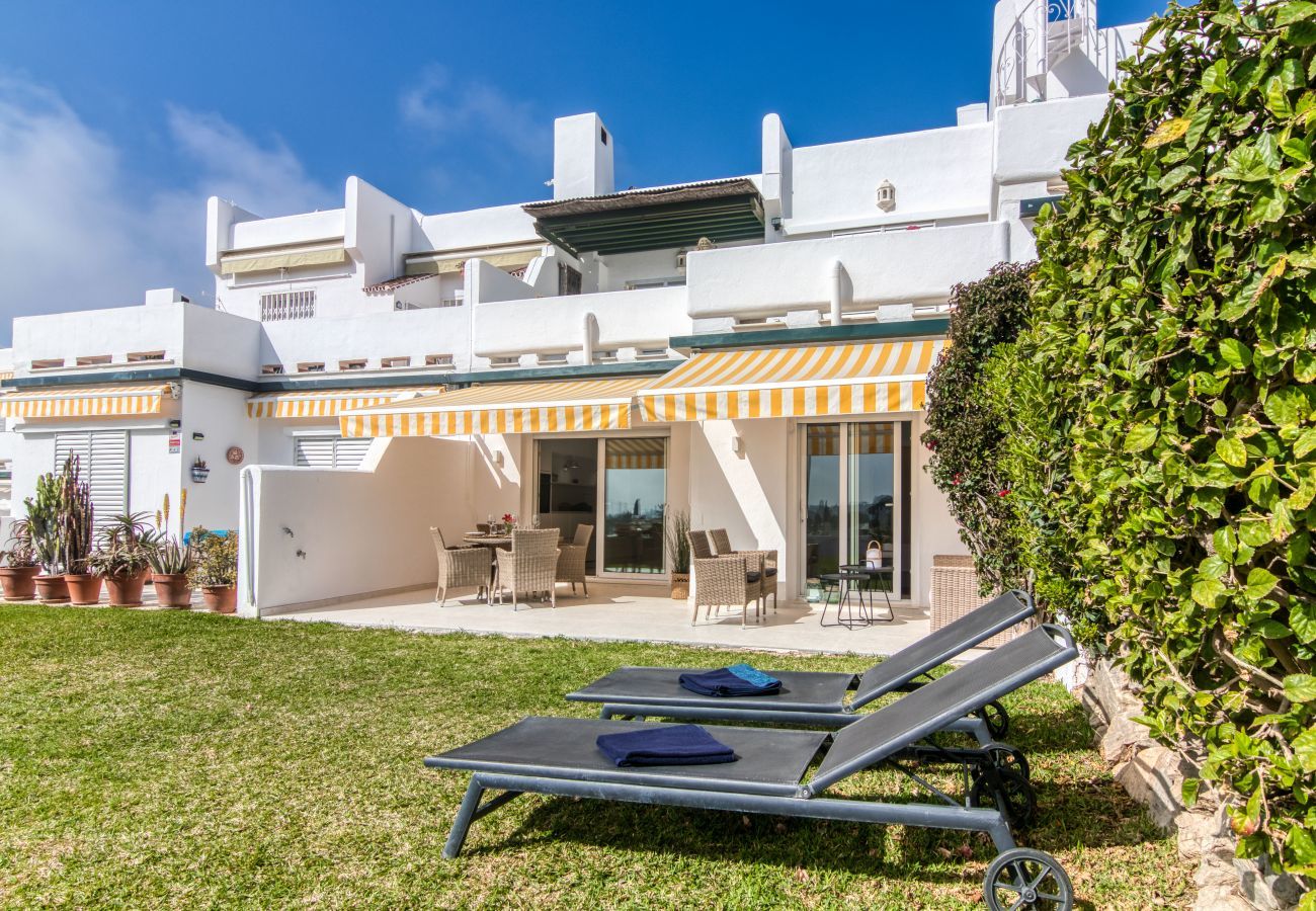 Apartment in Marbella - Azahara Marbella - Modern decorated apartment with lovely terrace view