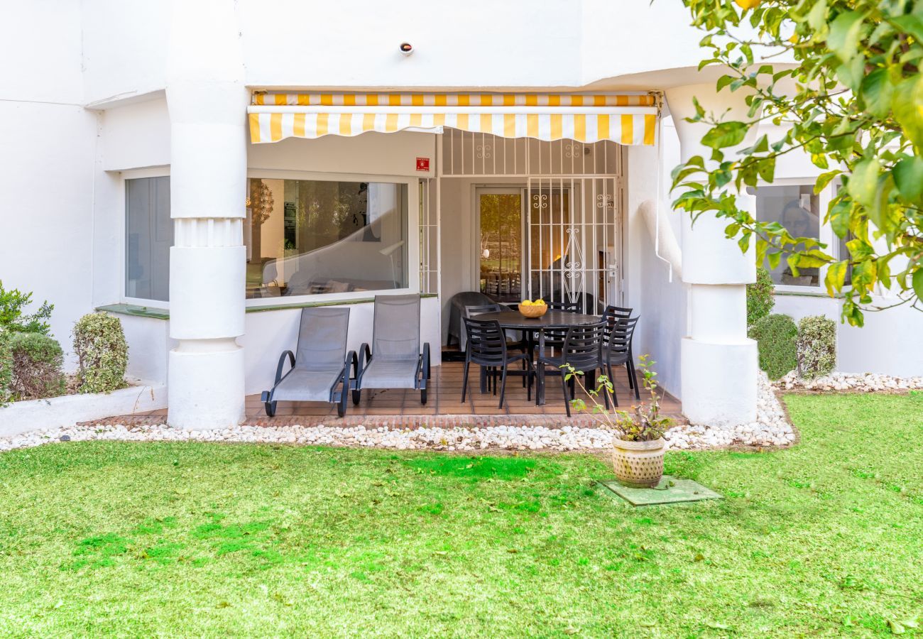 Apartment in Mijas Costa - Cozy vacation home with garden | Jardines de Calahonda II