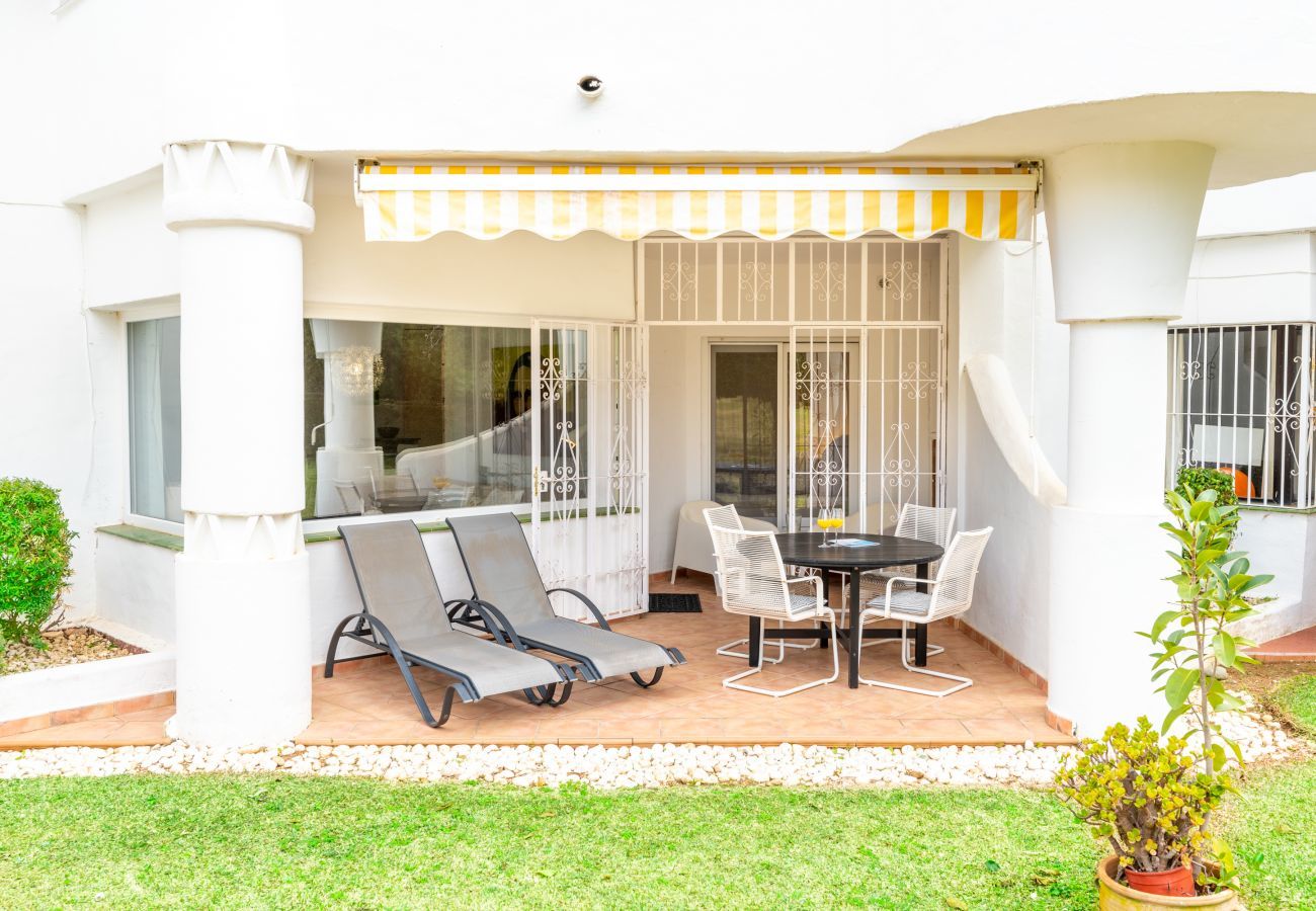 Apartment in Mijas Costa - Lovely holiday apartment with garden view | Jardines de Calahonda I