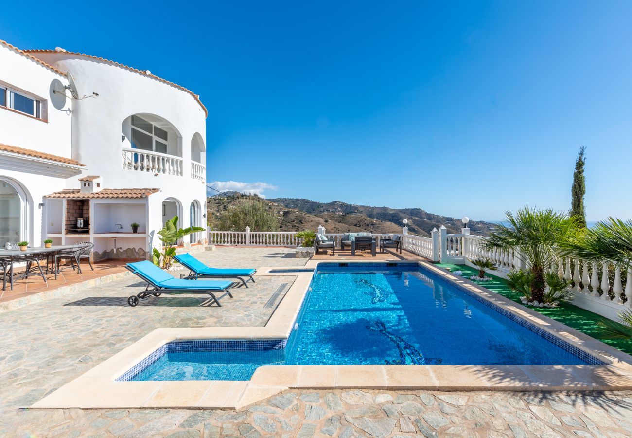 Villa in Algarrobo - Casa Niva |  Spacious Country House with Exclusive Pool and Sea View