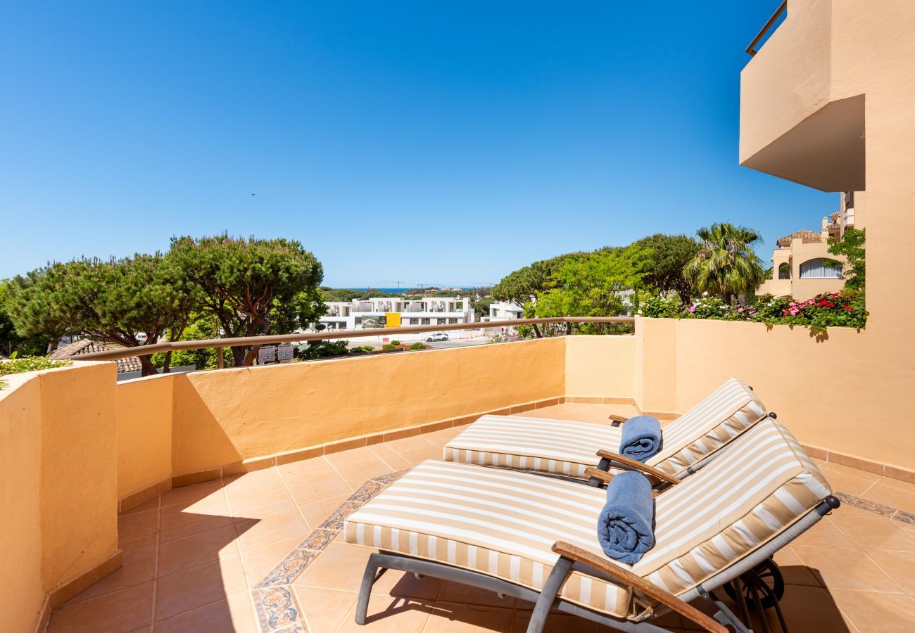 Apartment in Marbella - Hacienda Elviria, Marbella Exclusive