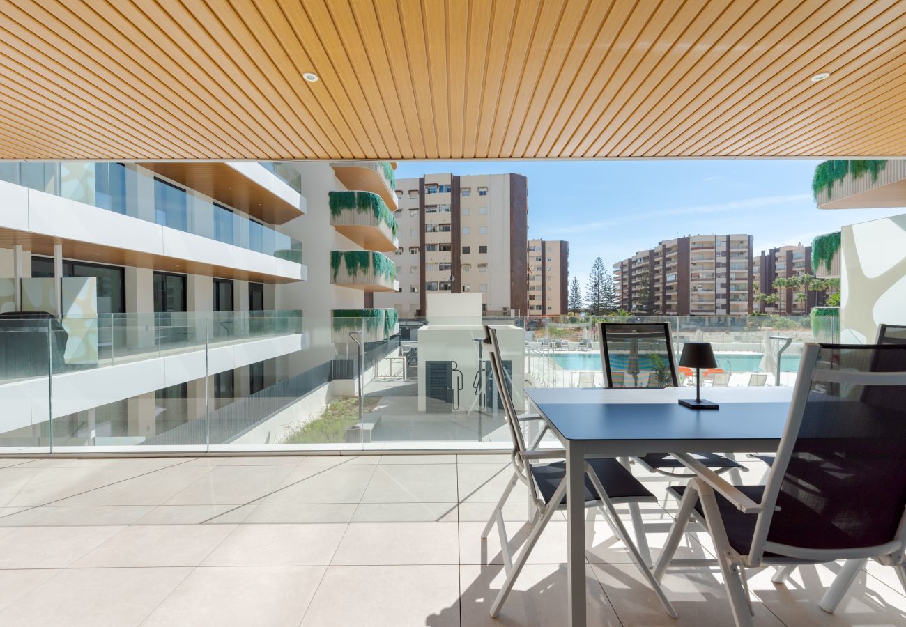 Apartment in Fuengirola - Jade Tower | 2-Bedroom Coastal Luxury Apartment in Fuengirola