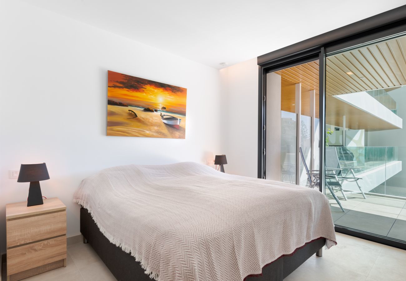 Apartment in Fuengirola - Jade Tower | 2-Bedroom Coastal Luxury Apartment in Fuengirola