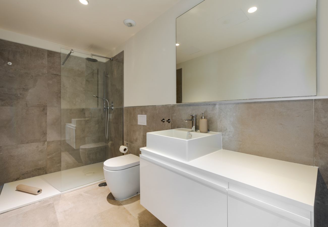 Apartment in La Cala de Mijas - Azalea Lemac | Modern 4-Bedroom Luxury Home with Private Pool, Gym & Roof Terrace