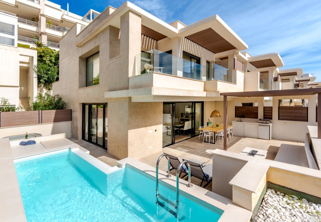 Apartment in La Cala de Mijas - Azalea Lemac | Modern 4-Bedroom Luxury Home with Private Pool, Gym & Roof Terrace