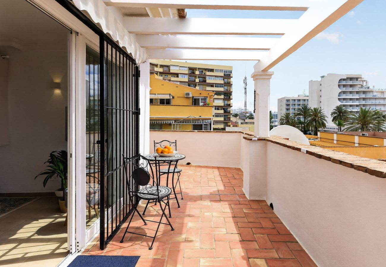 Apartment in Benalmádena - Benalmadena Views | Bright Sea View Apartment near Santa Ana Beach